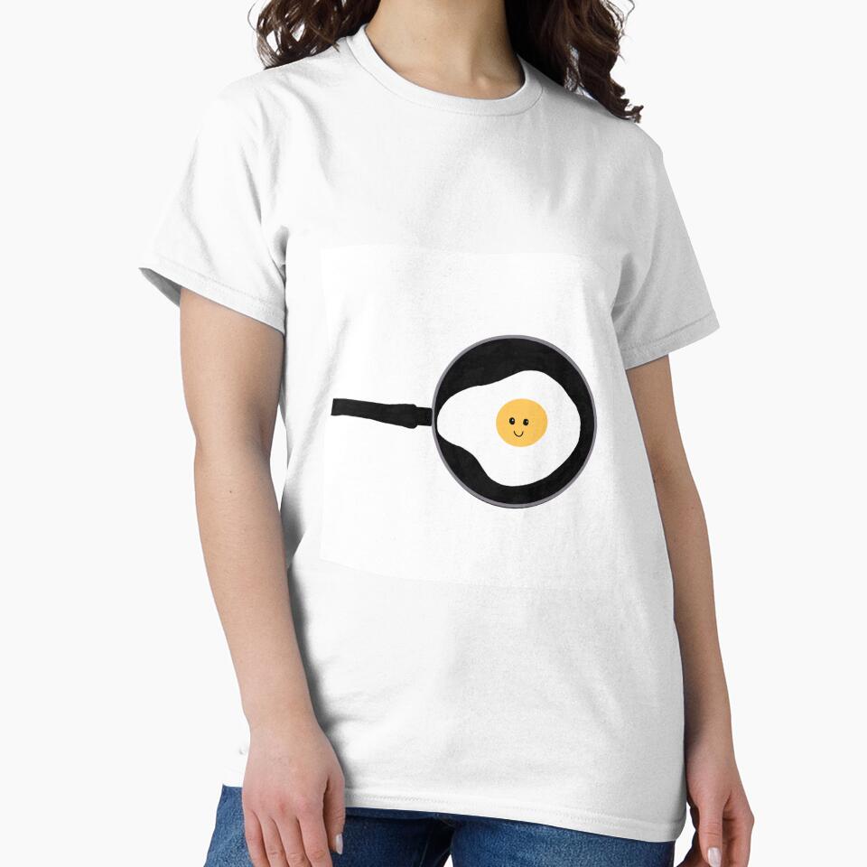 egg in a pan Classic T-Shirt